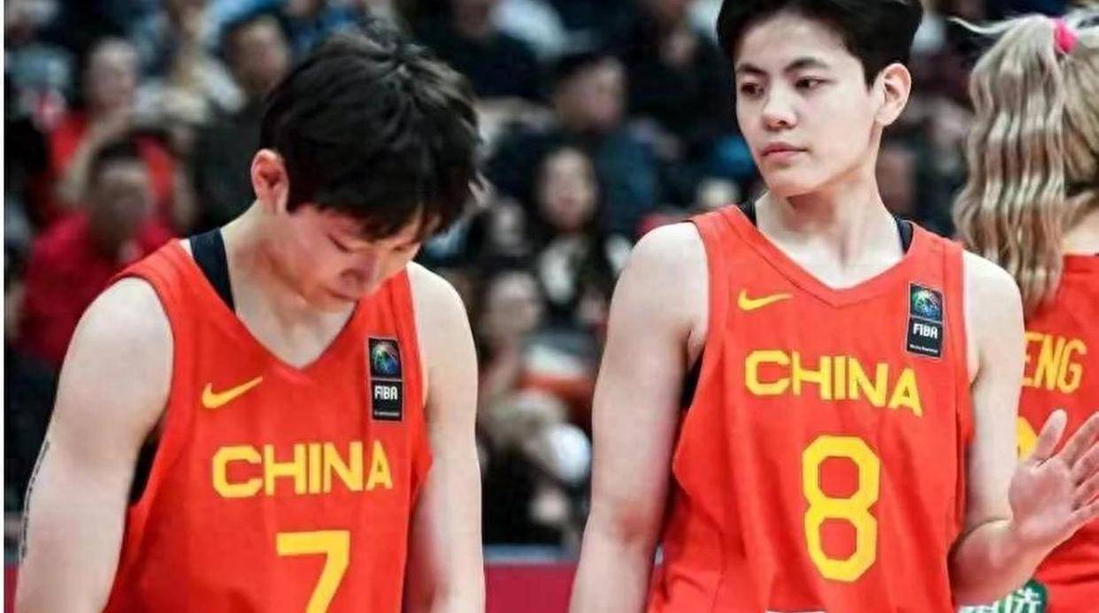 姐妹连线！杨力维杨舒予合砍25分老将发力助队大胜的简单介绍