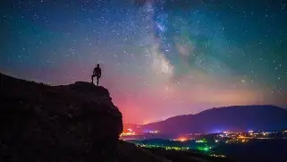 开云体育-星辰联盟在今日刀塔比赛中表现亮眼，翻盘成功，成为当日焦点(星河联盟pcdn官网)