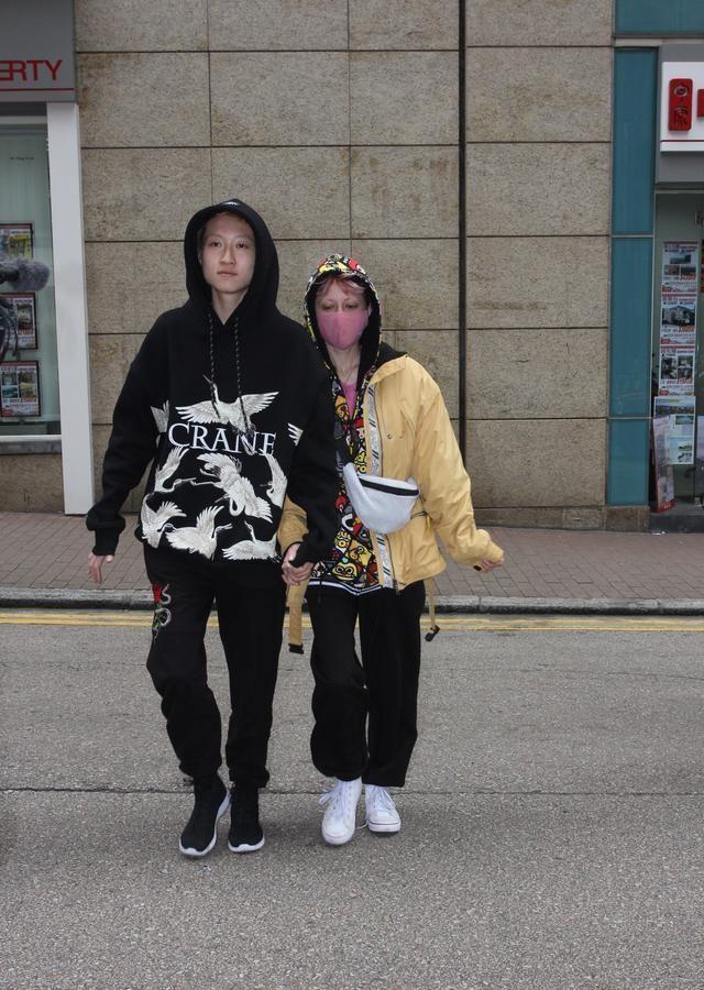包含破婚变传闻？穆勒晒与妻子马匹合照：巴伐利亚冠军正准备下场比赛的词条